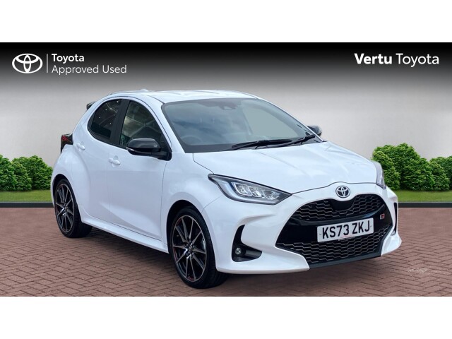 Main listing image - Toyota Yaris