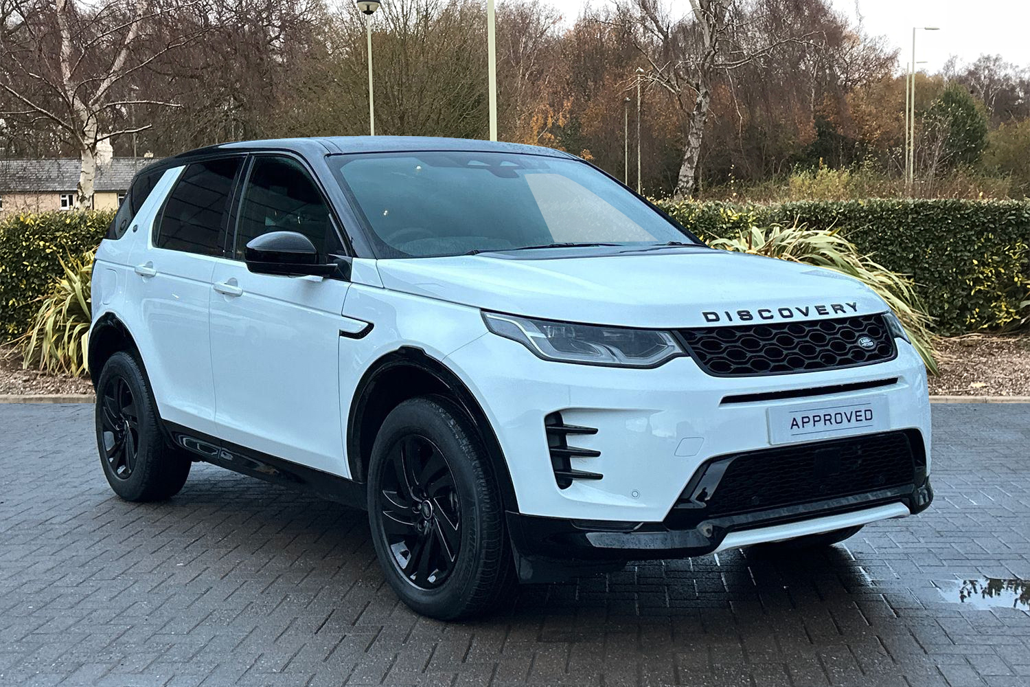 Main listing image - Land Rover Discovery Sport