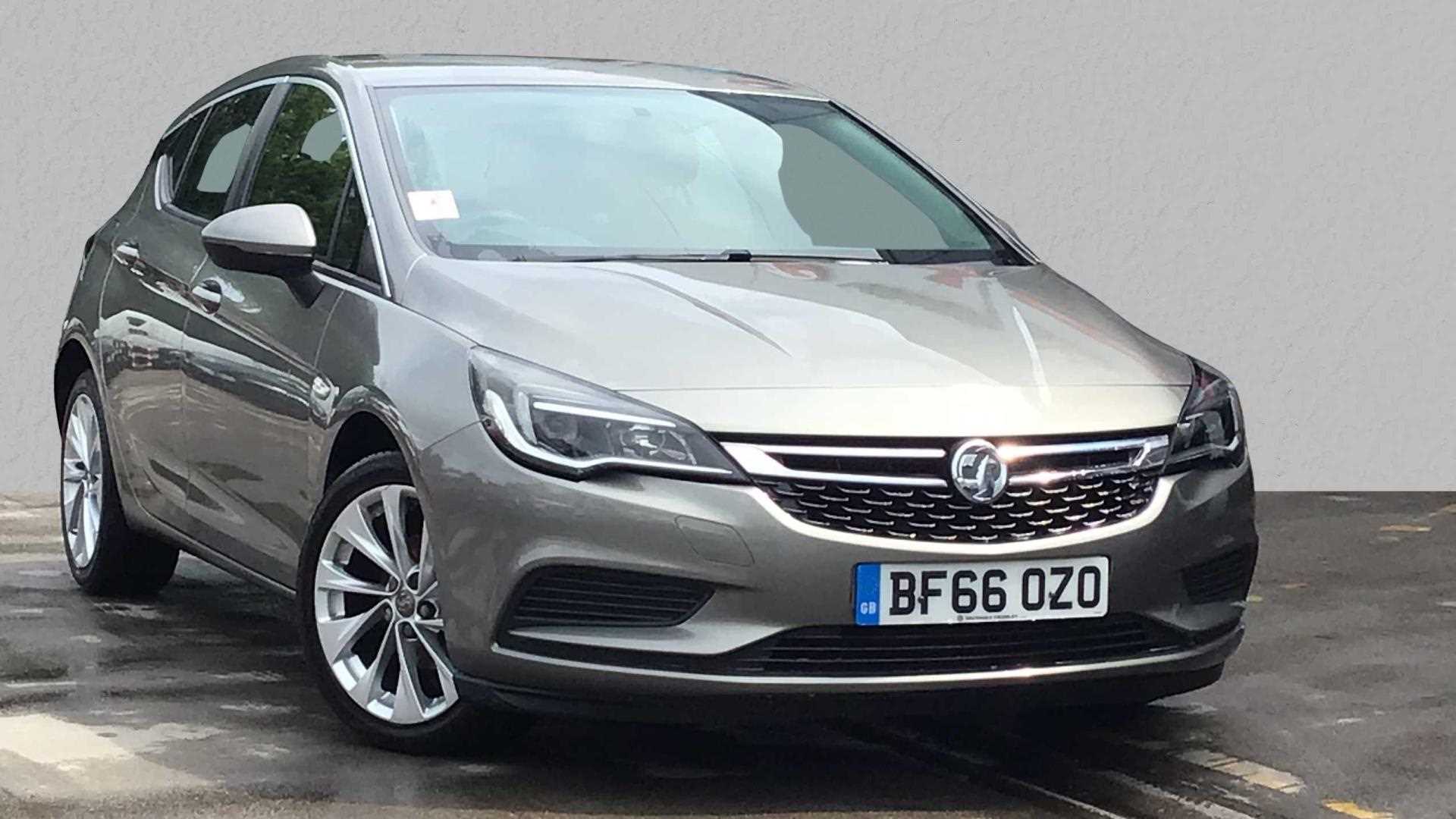 Main listing image - Vauxhall Astra
