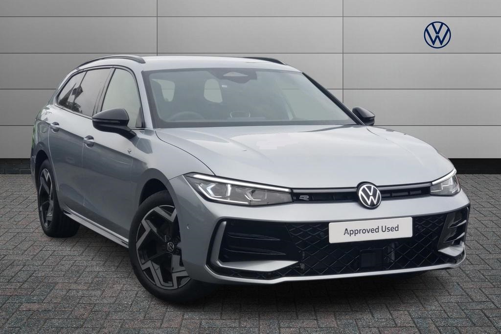 Main listing image - Volkswagen Passat Estate