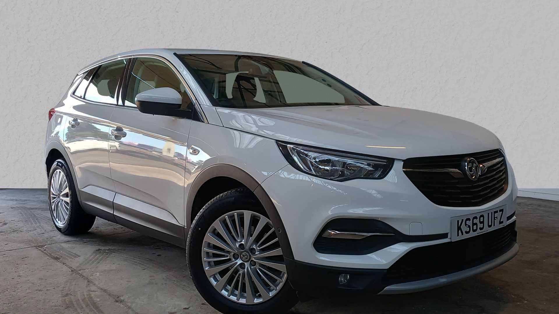 Main listing image - Vauxhall Grandland X