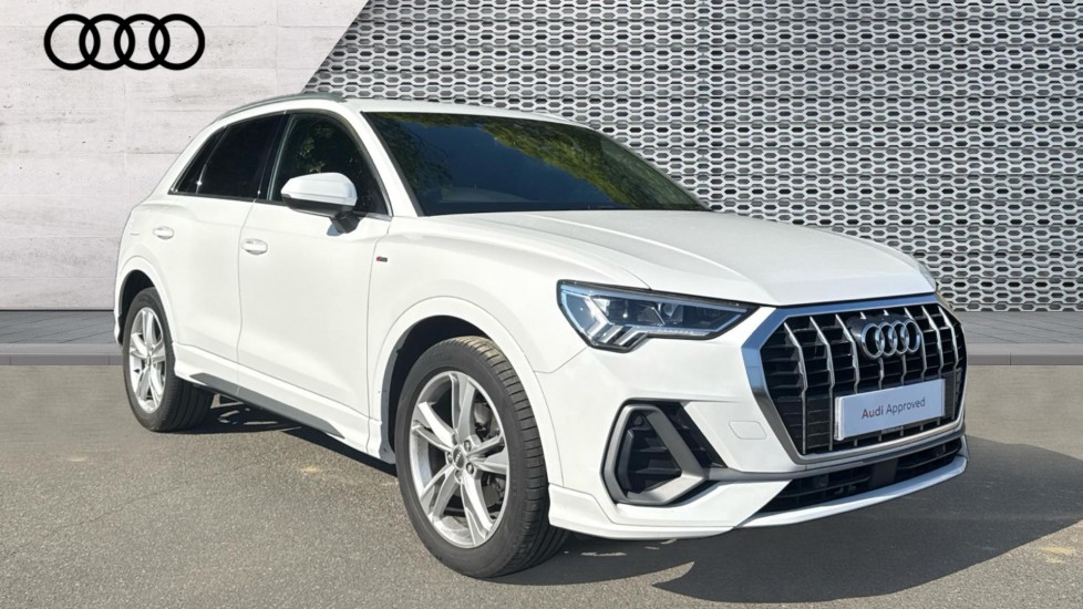 Main listing image - Audi Q3
