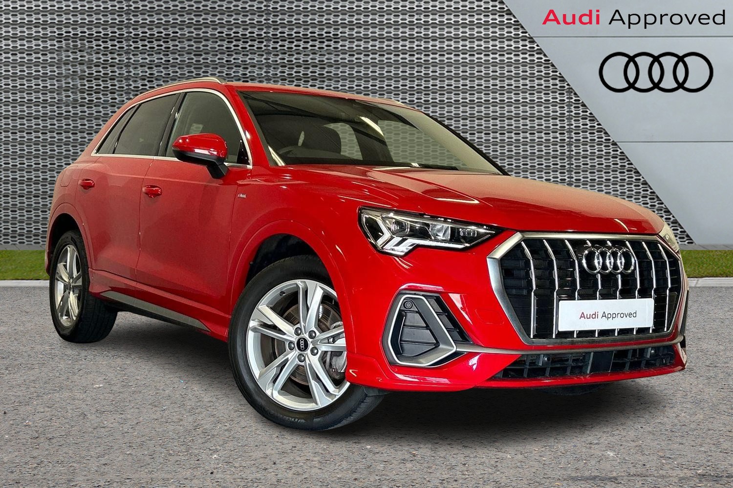 Main listing image - Audi Q3