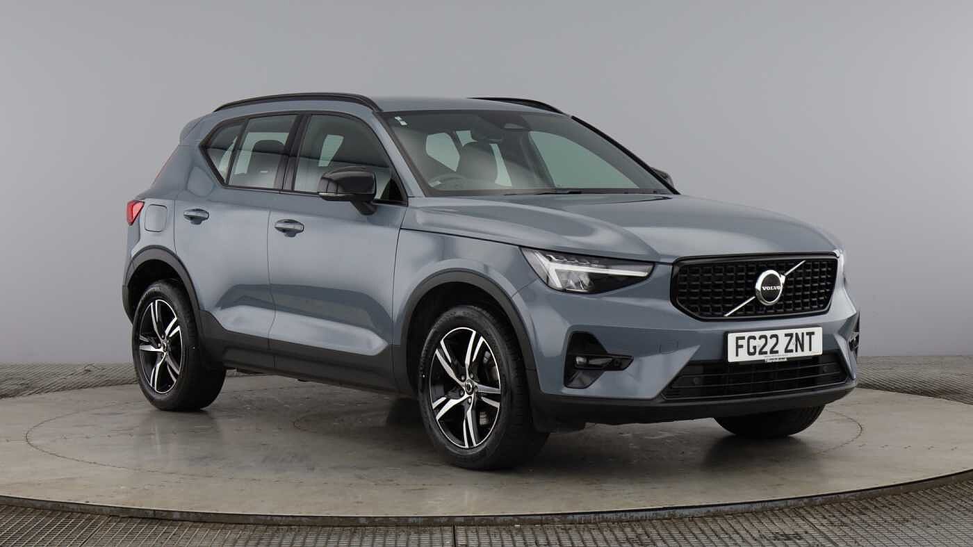 Main listing image - Volvo XC40