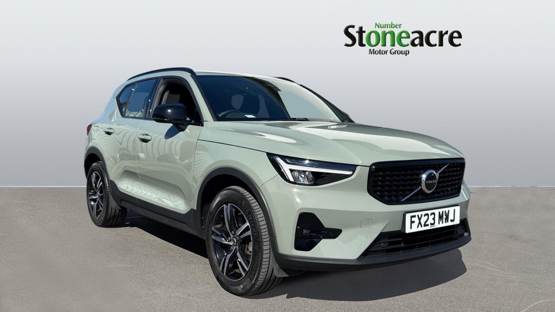 Main listing image - Volvo XC40