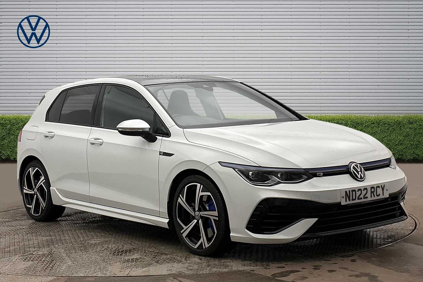 Main listing image - Volkswagen Golf