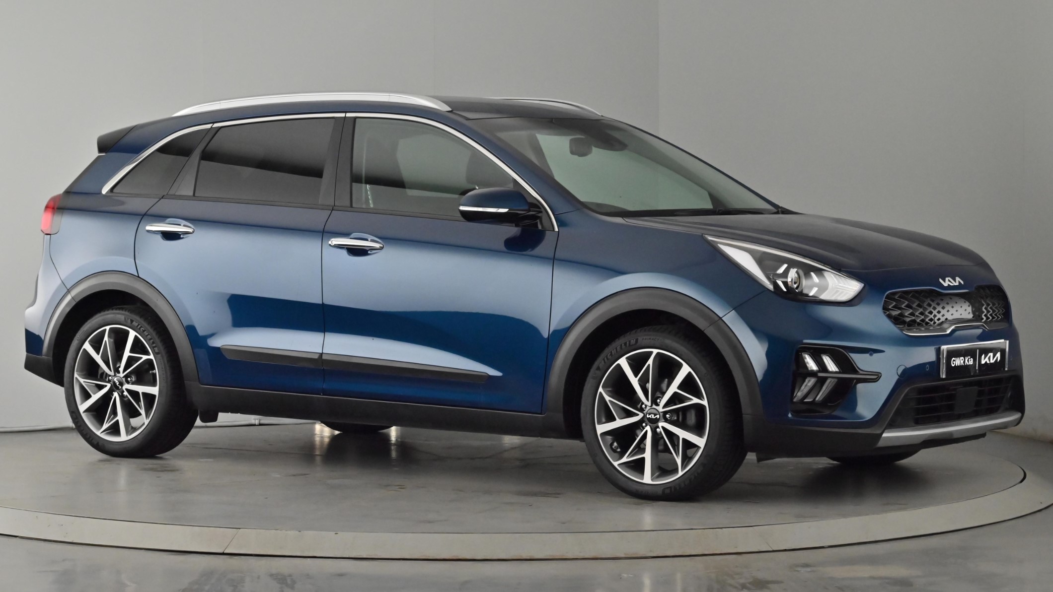 Main listing image - Kia Niro