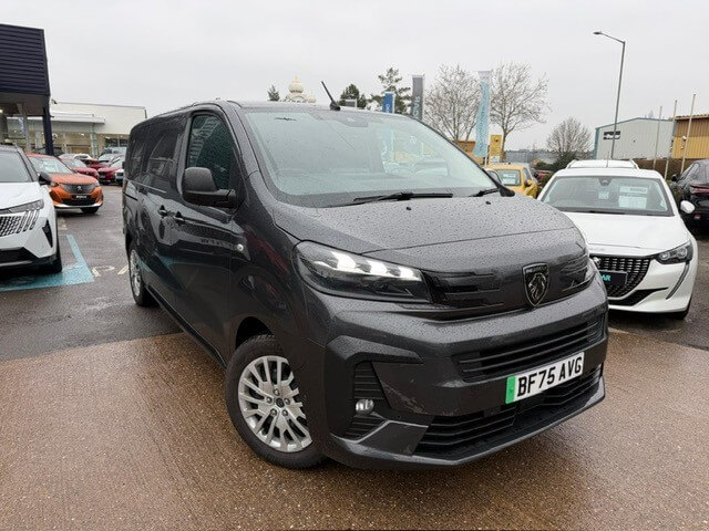 Main listing image - Peugeot e-Expert