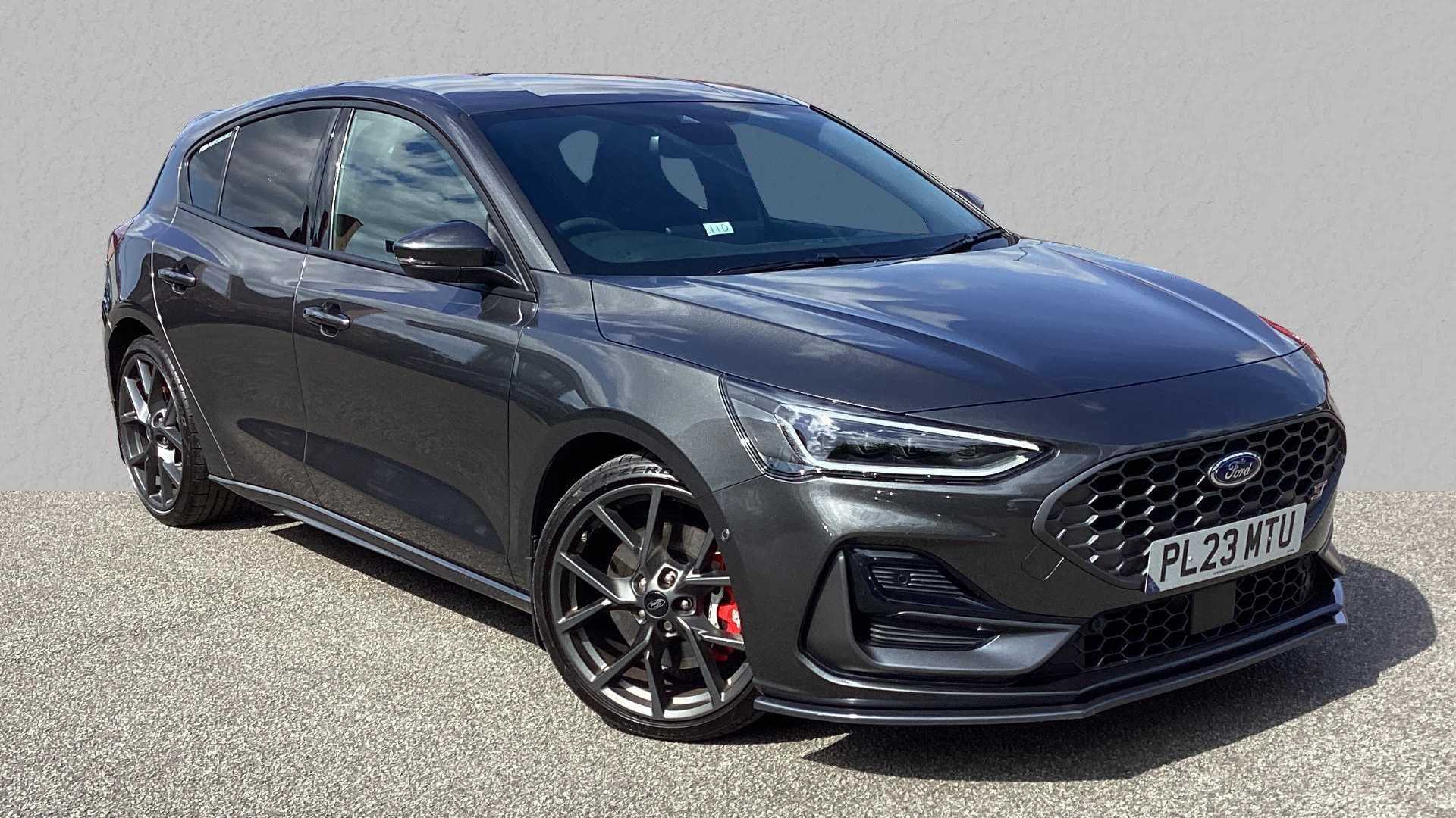 Main listing image - Ford Focus ST
