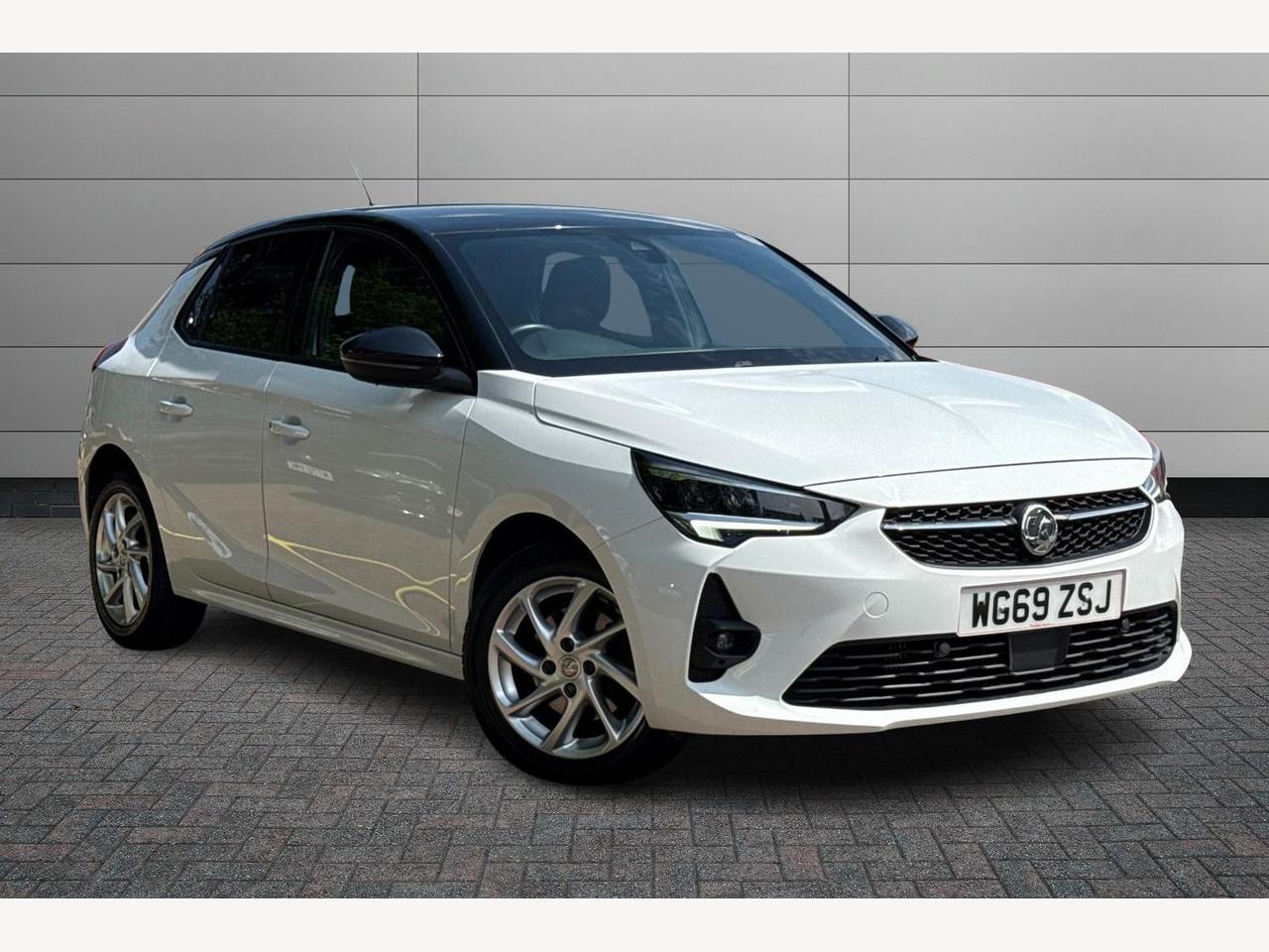 Main listing image - Vauxhall Corsa