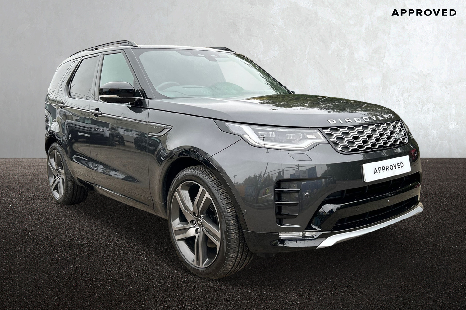 Main listing image - Land Rover Discovery