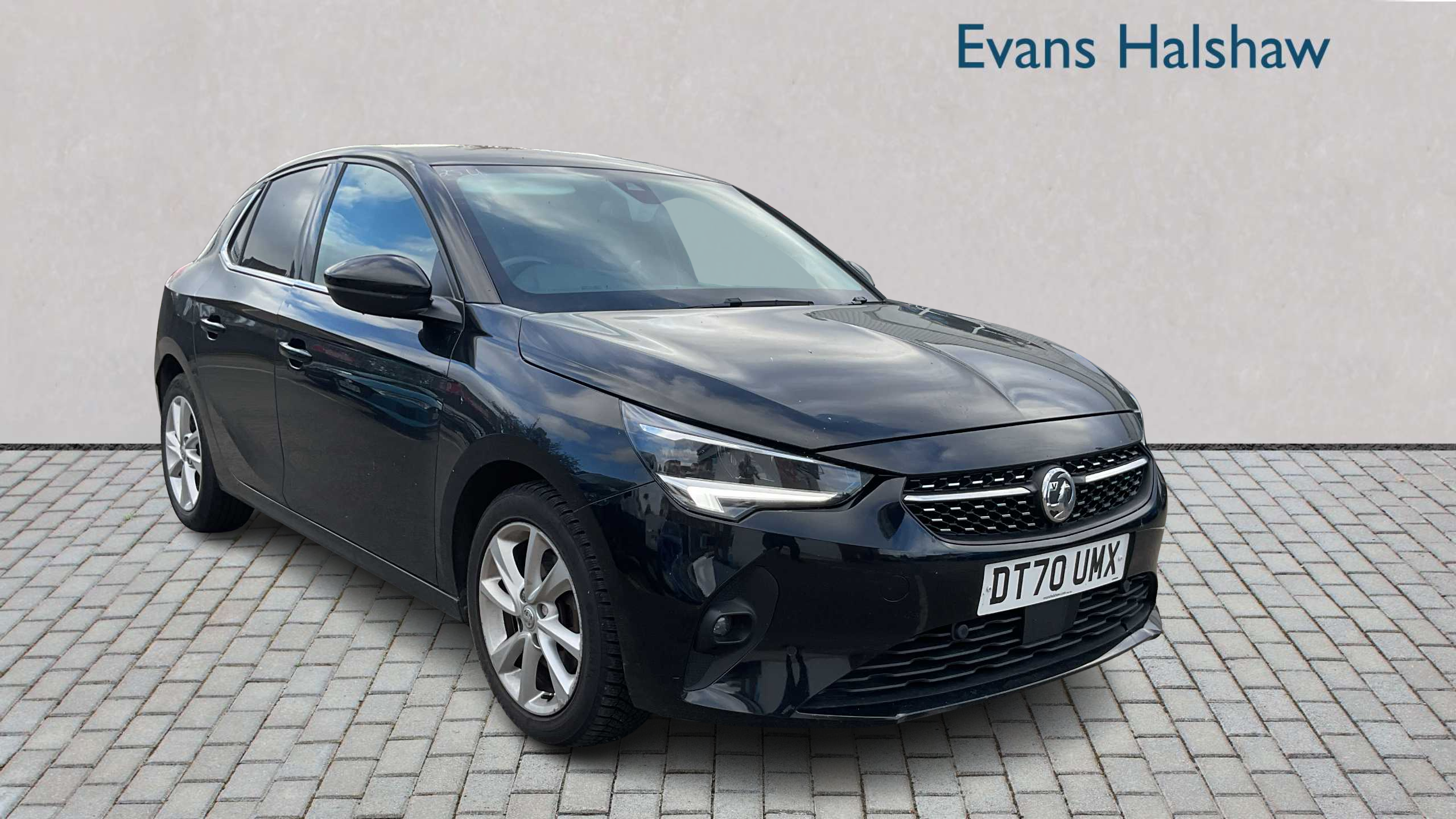 Main listing image - Vauxhall Corsa