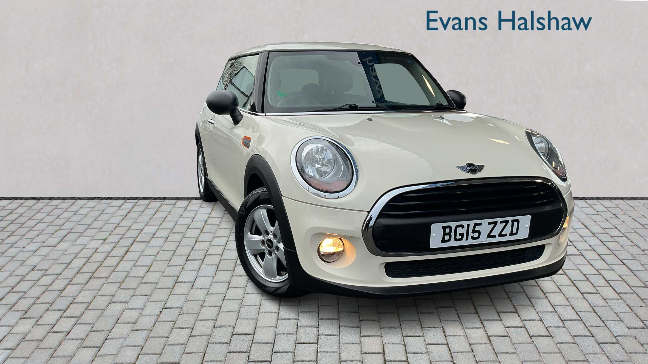 Main listing image - MINI Hatchback