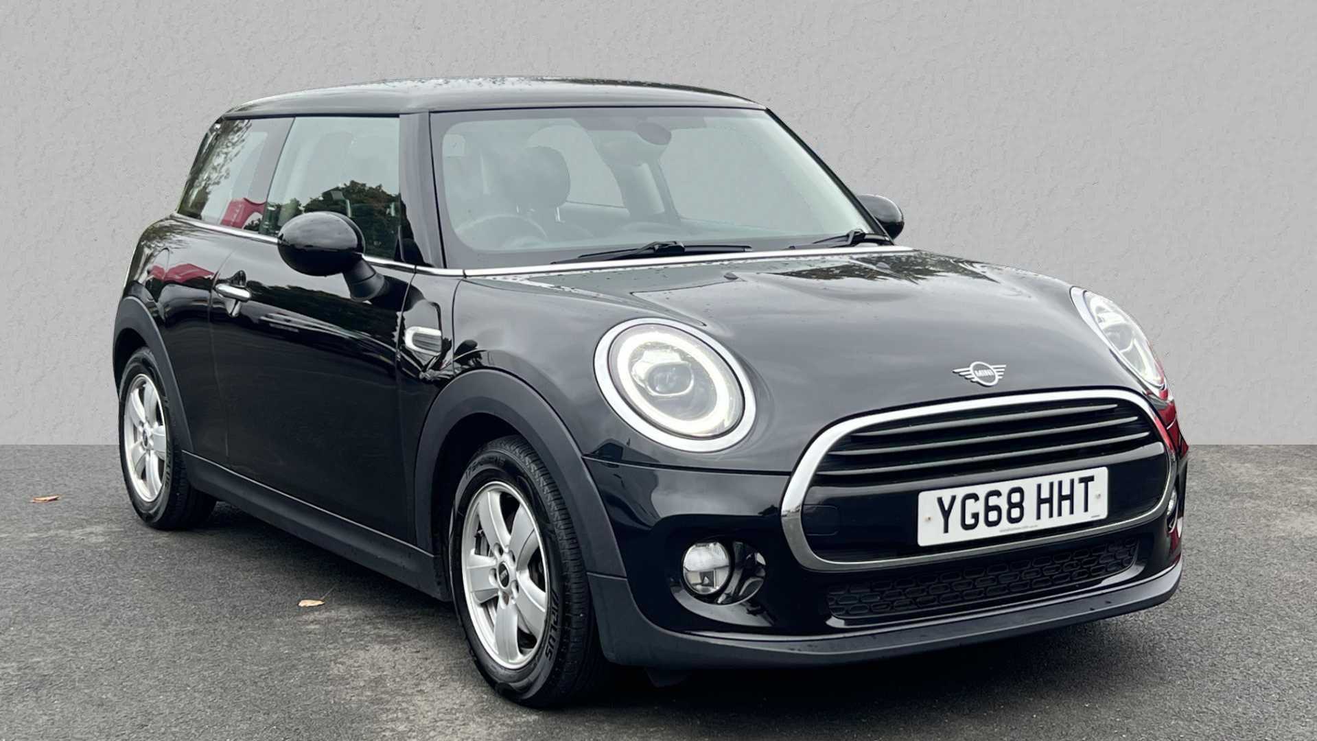 Main listing image - MINI Hatchback