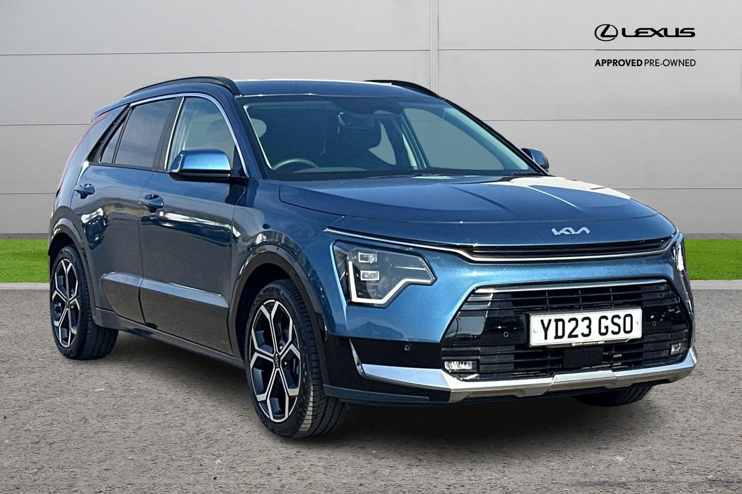 Main listing image - Kia Niro
