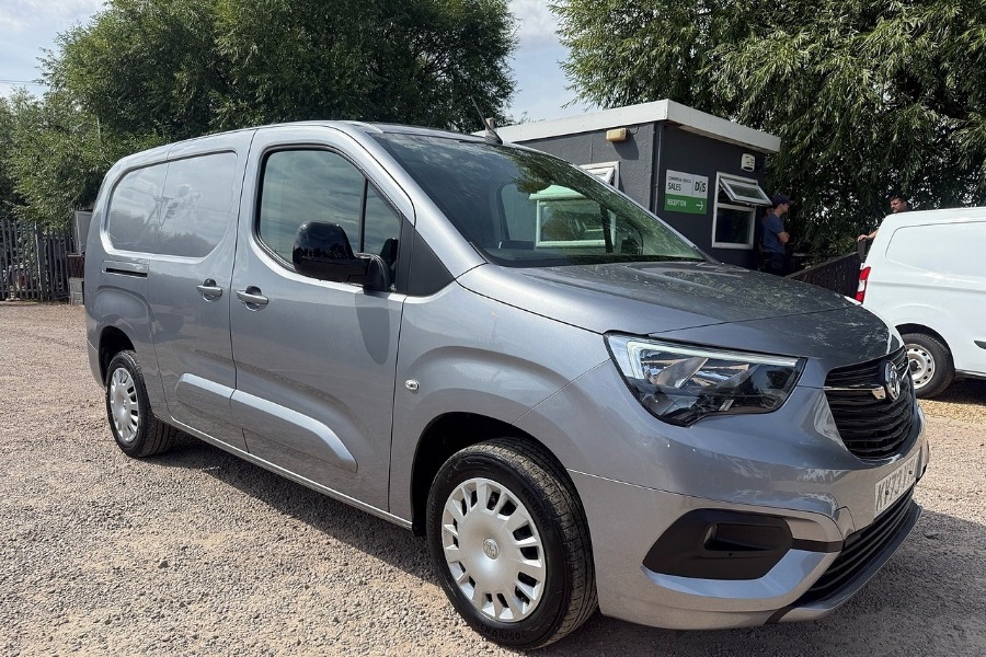 Main listing image - Vauxhall Combo Cargo