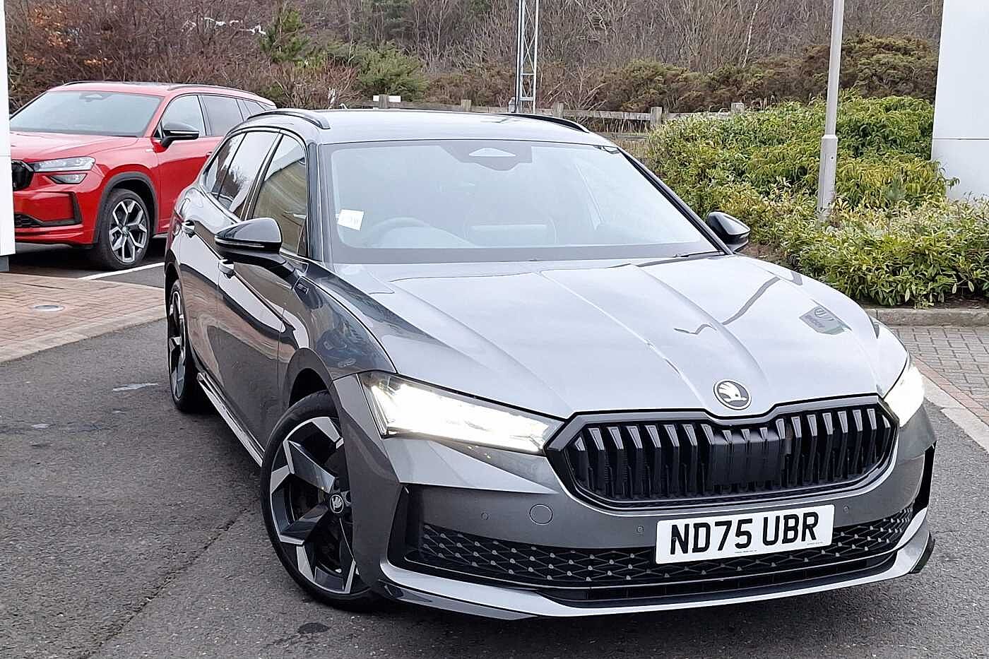 Main listing image - Skoda Superb Estate