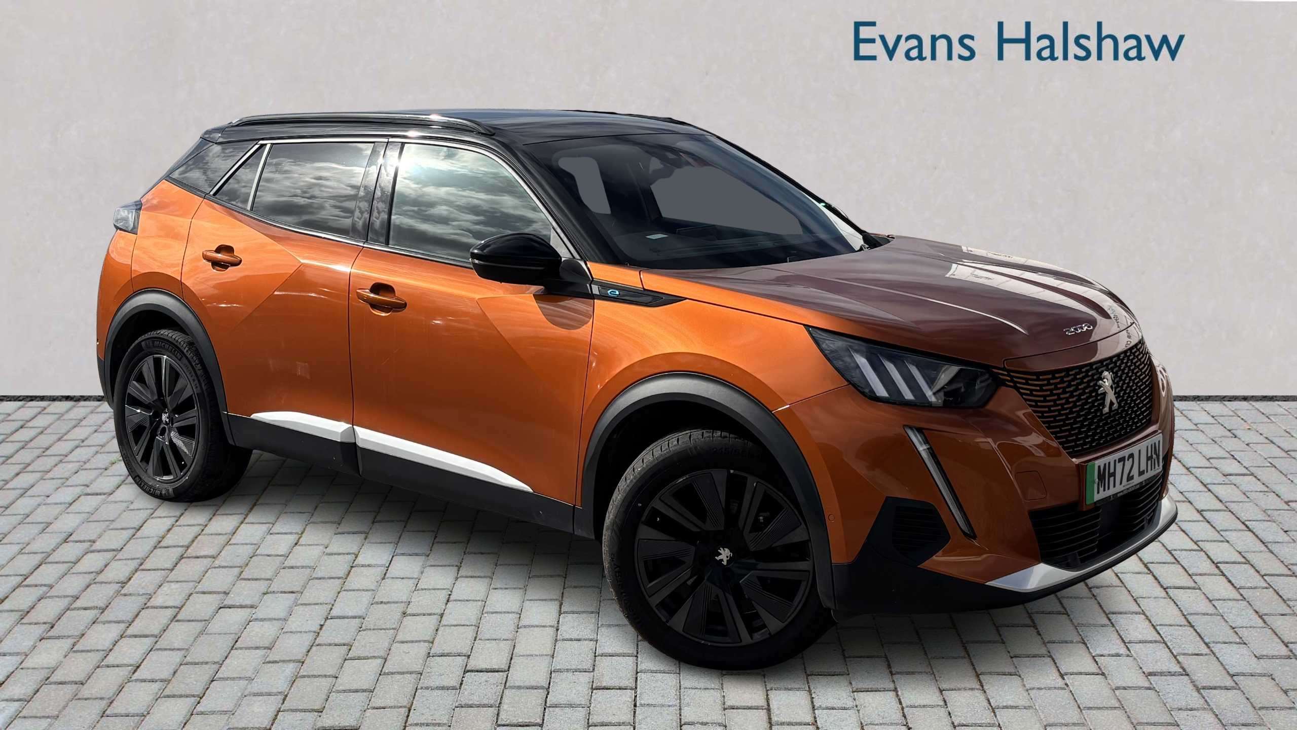 Main listing image - Peugeot e-2008