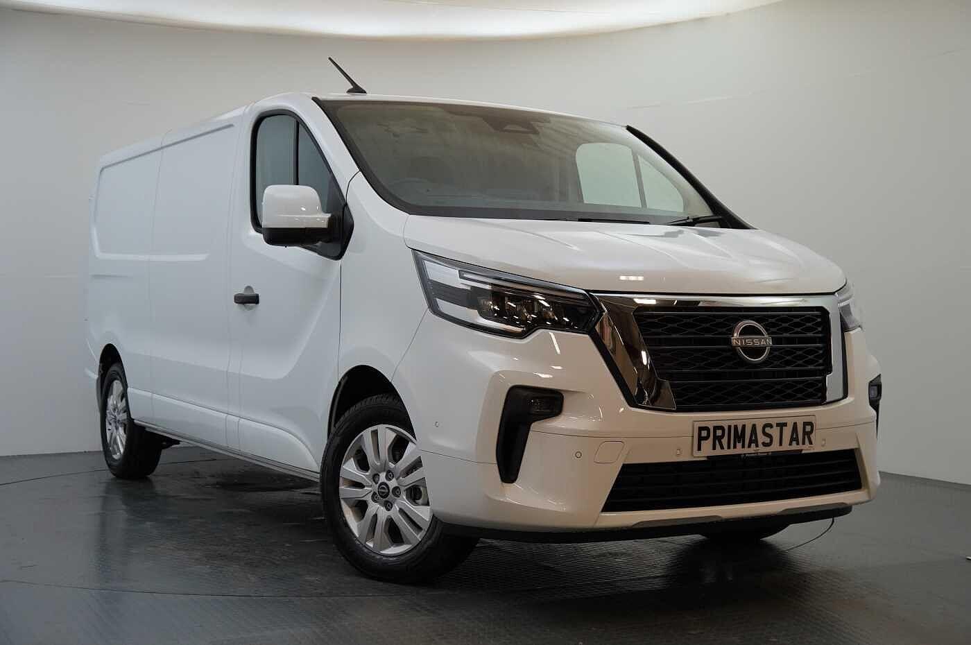 Main listing image - Nissan Primastar