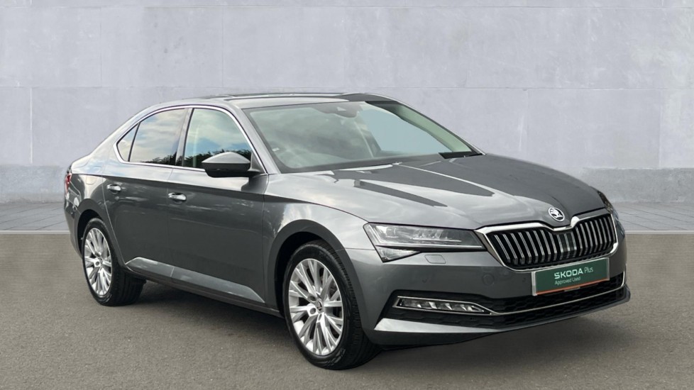 Main listing image - Skoda Superb