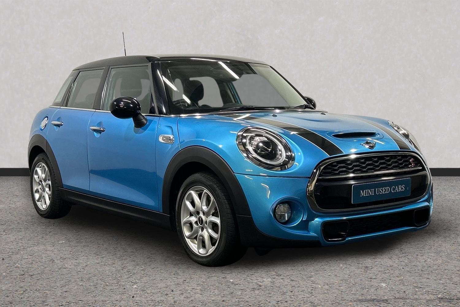 Main listing image - MINI Hatchback