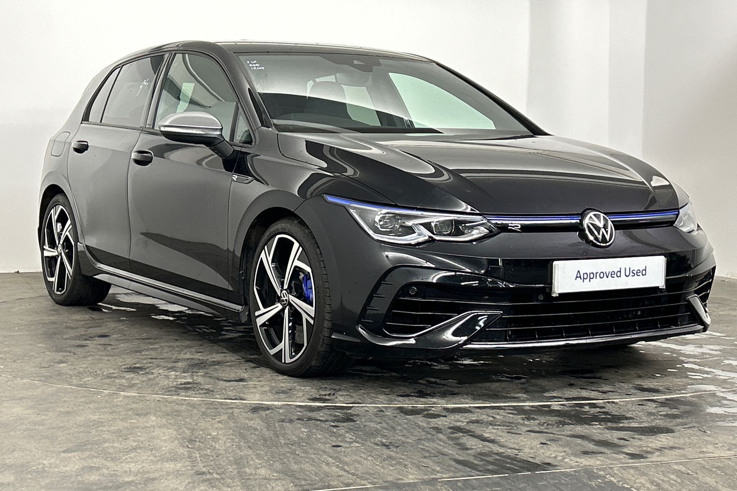 Main listing image - Volkswagen Golf R