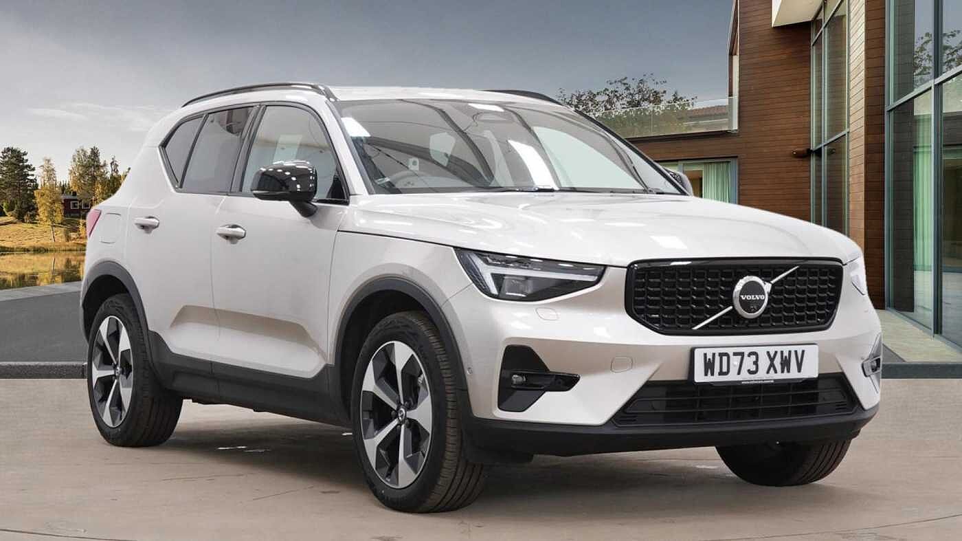 Main listing image - Volvo XC40