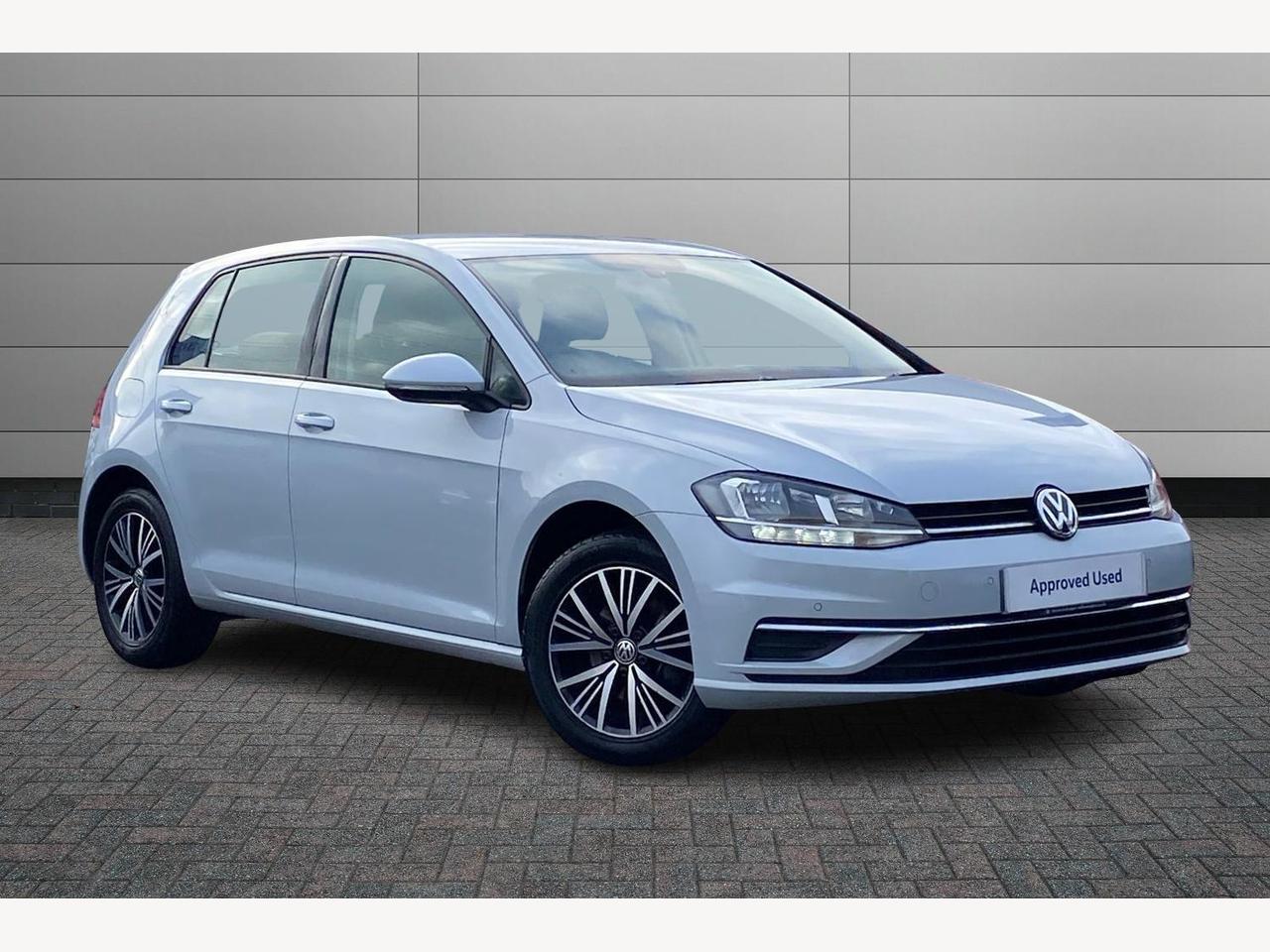 Main listing image - Volkswagen Golf