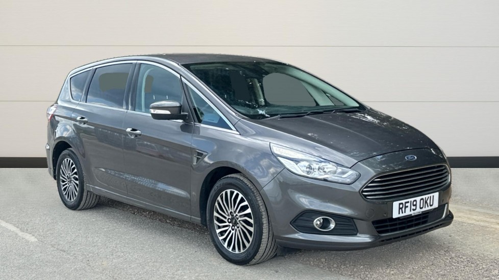 Main listing image - Ford S-MAX