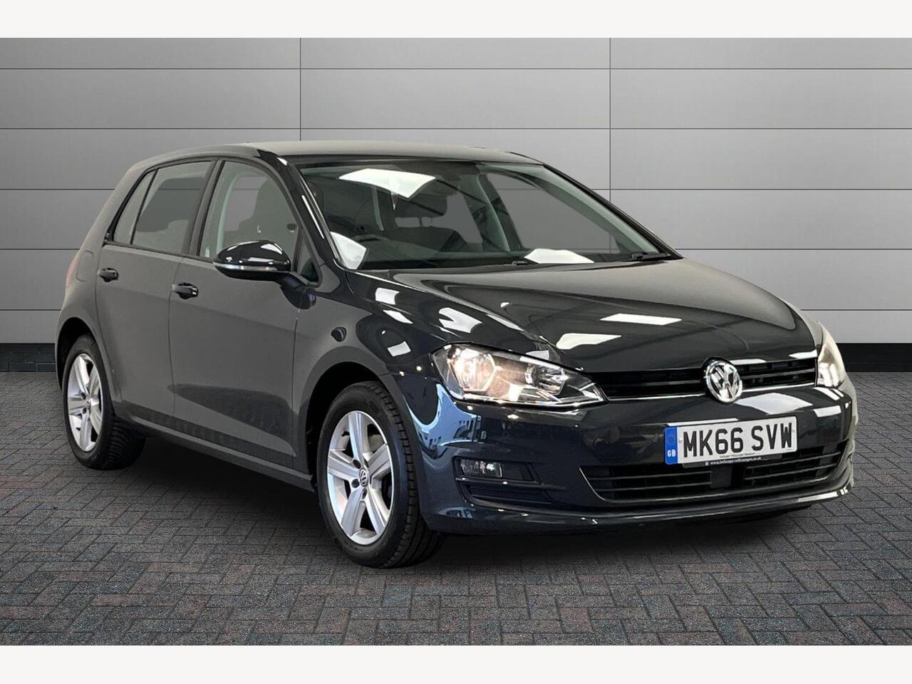 Main listing image - Volkswagen Golf