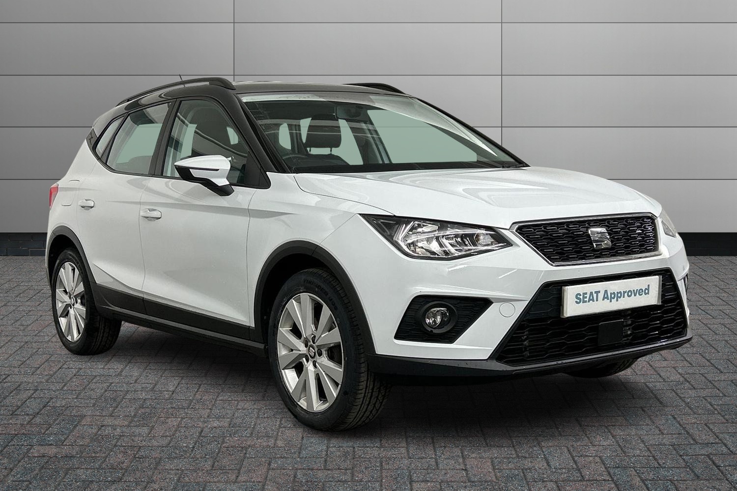 Main listing image - SEAT Arona