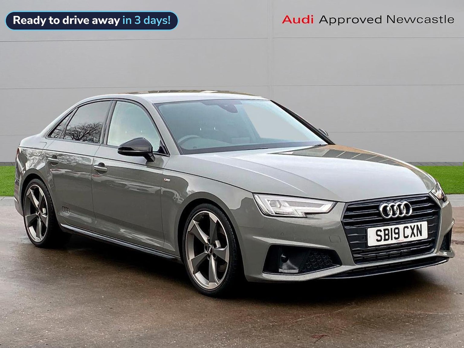 Main listing image - Audi A4