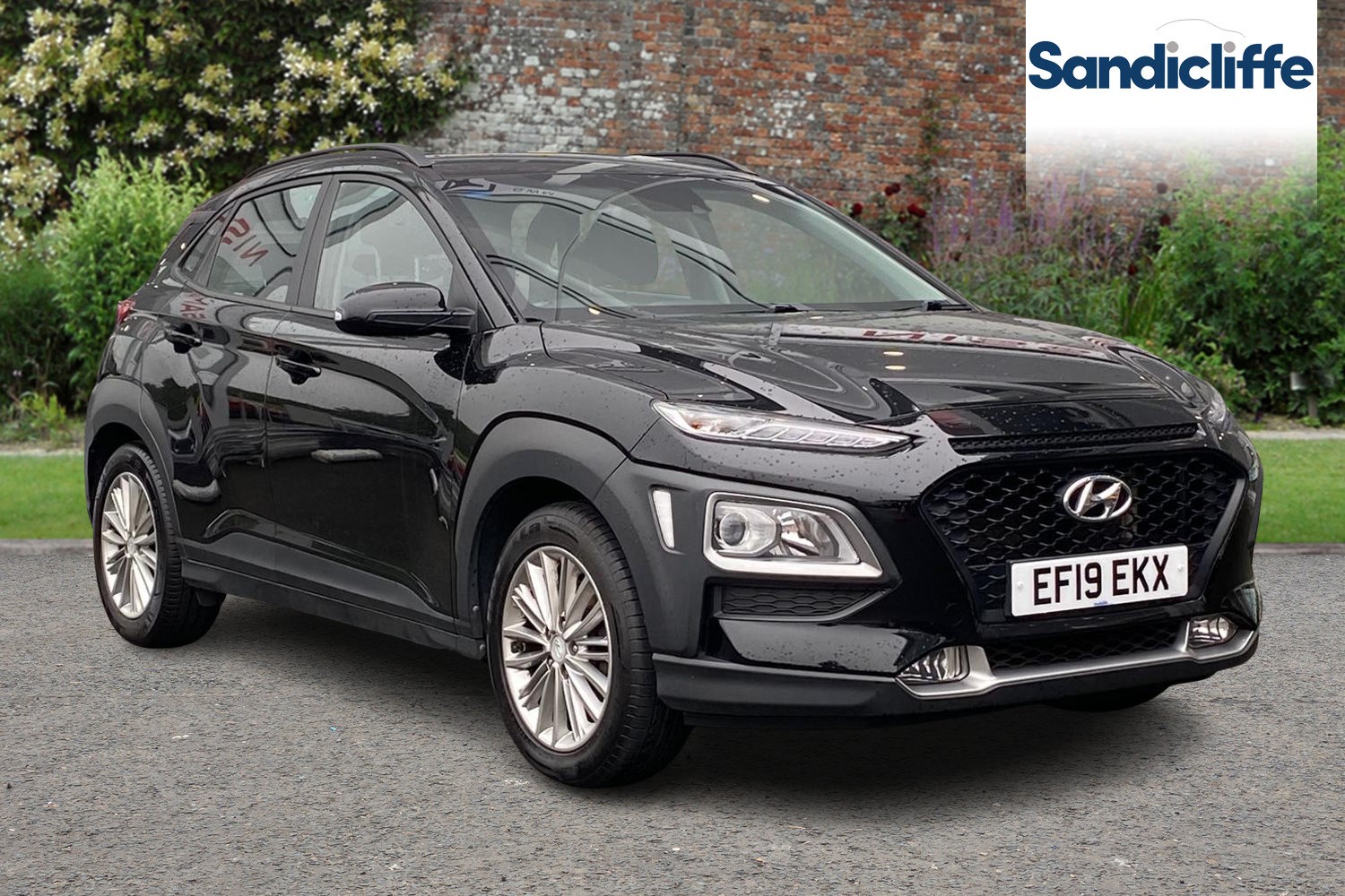 Main listing image - Hyundai Kona