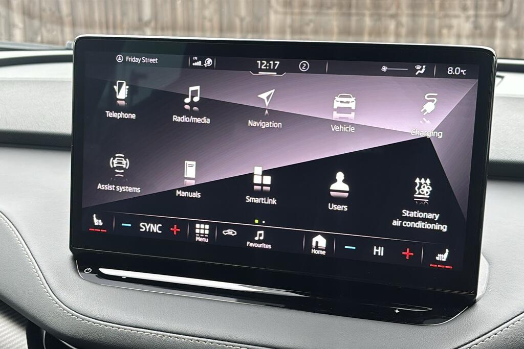 Main listing image - Skoda Enyaq