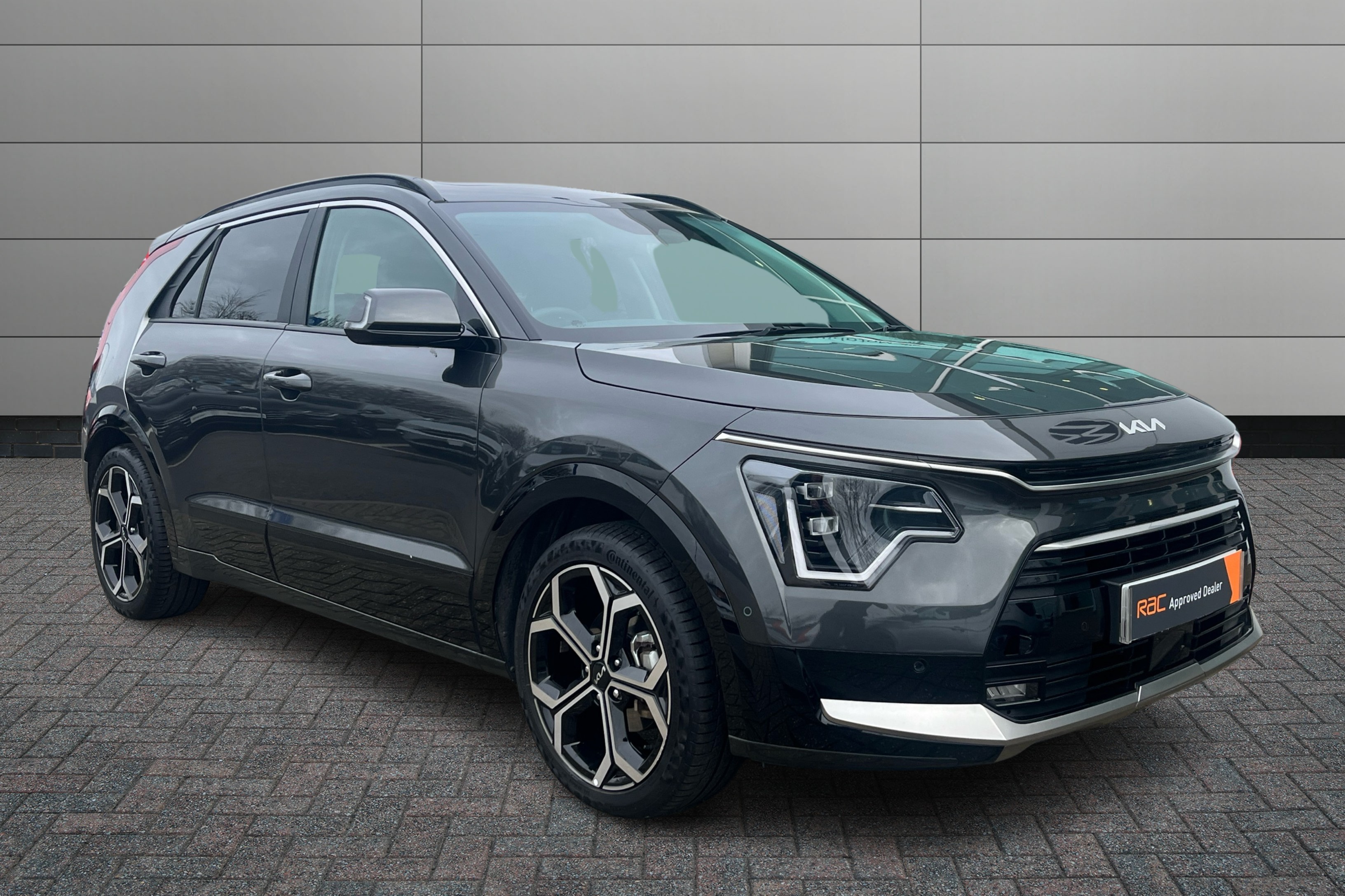 Main listing image - Kia Niro