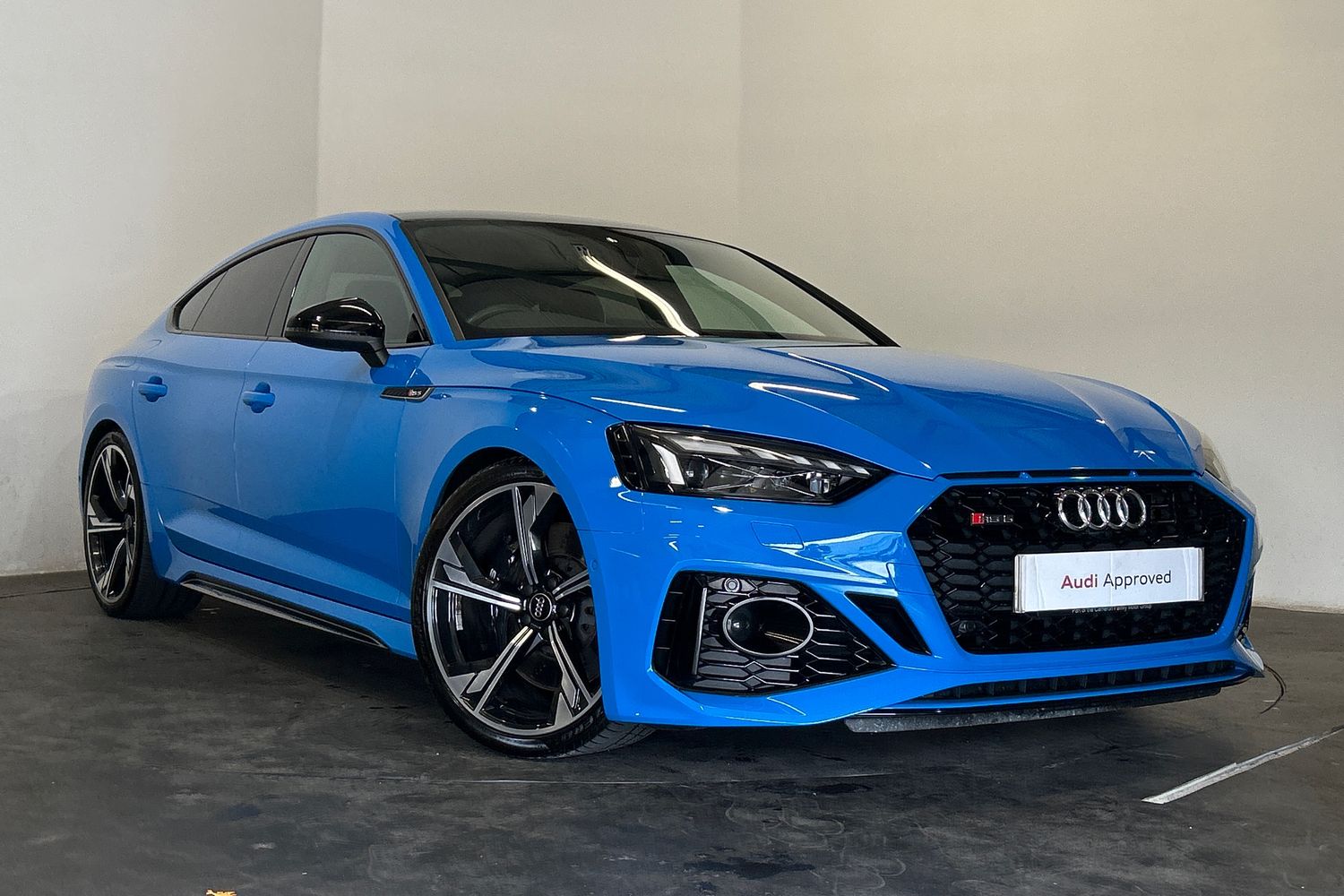 Main listing image - Audi RS5