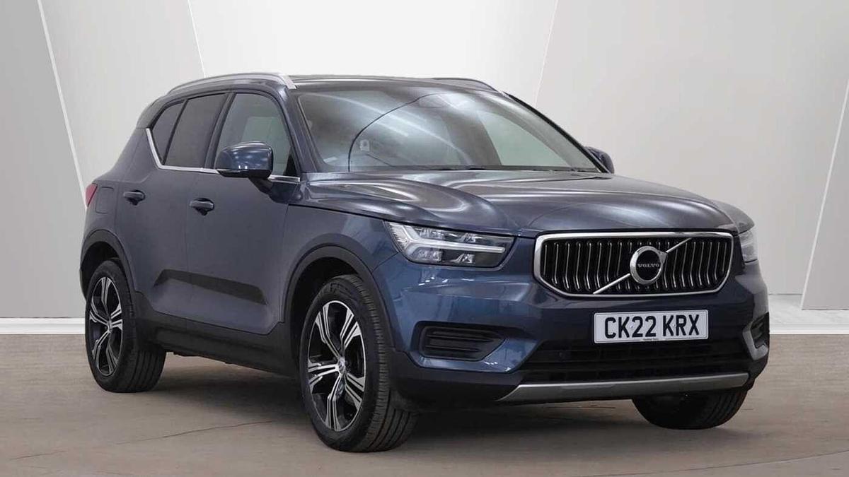 Main listing image - Volvo XC40