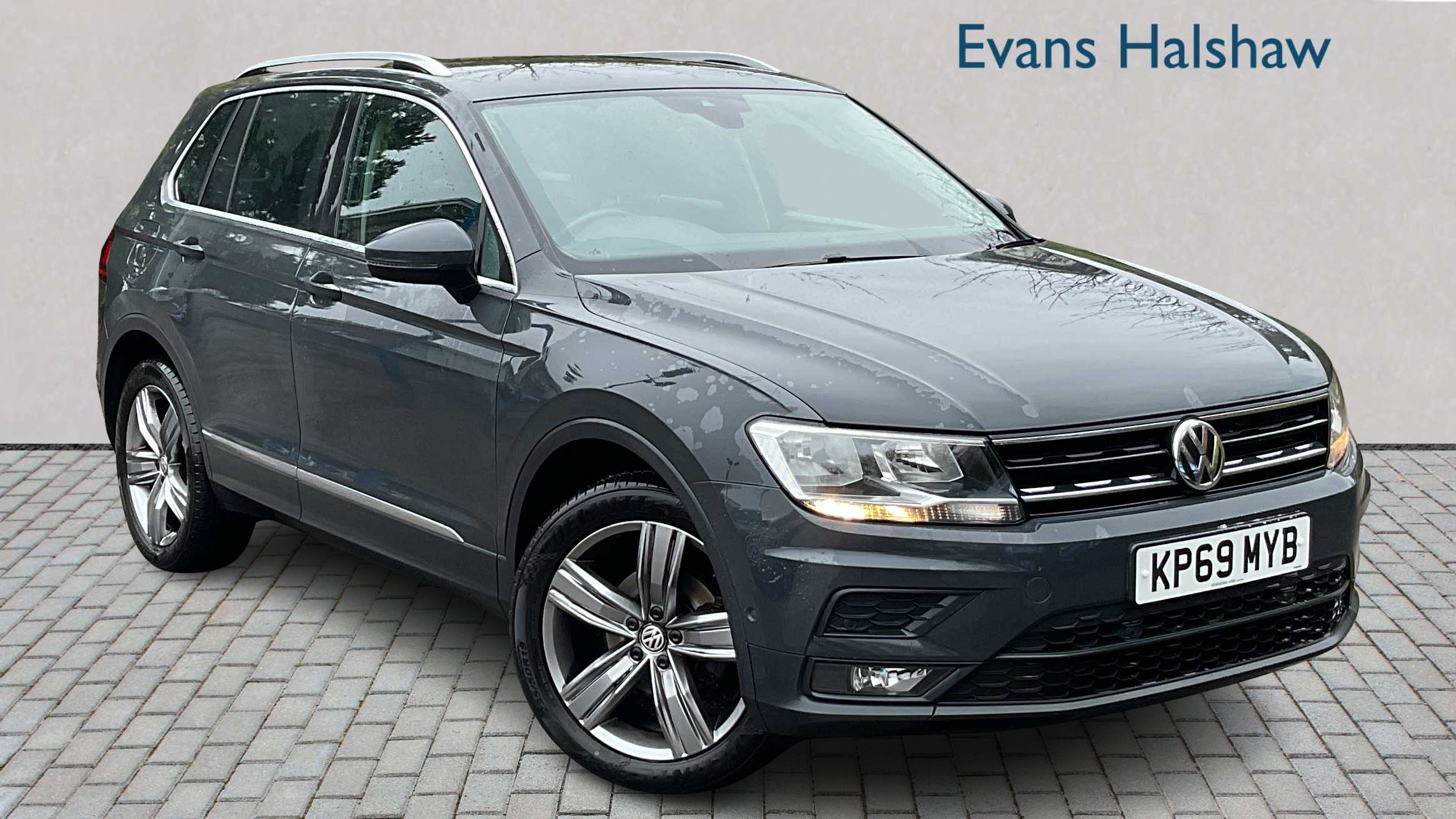 Main listing image - Volkswagen Tiguan