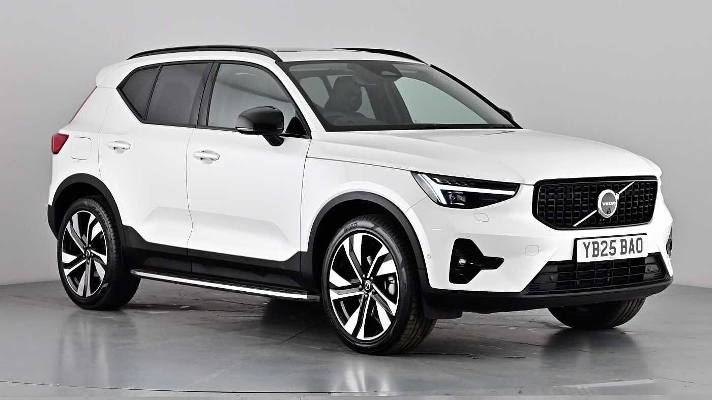 Main listing image - Volvo XC40