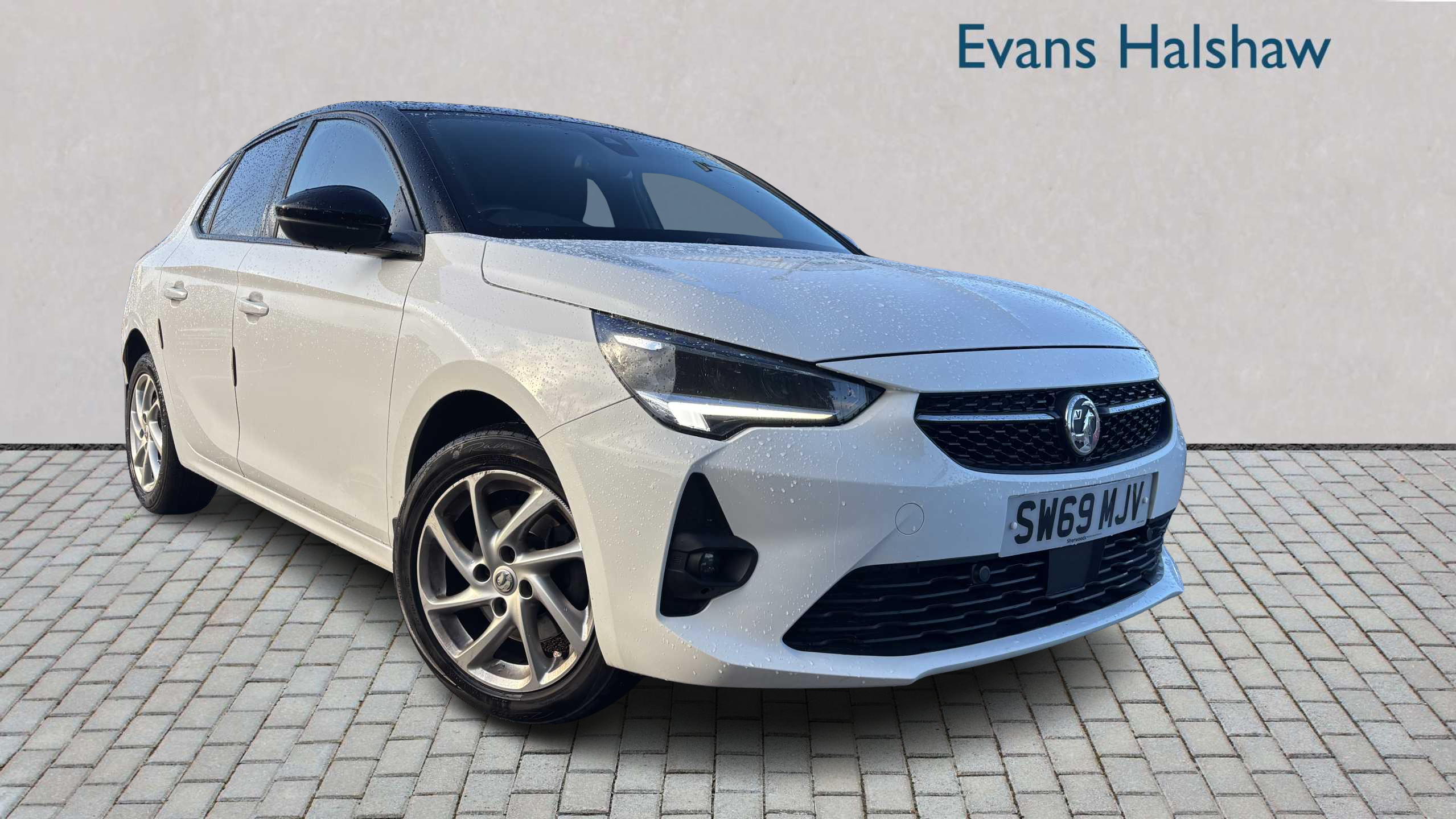 Main listing image - Vauxhall Corsa