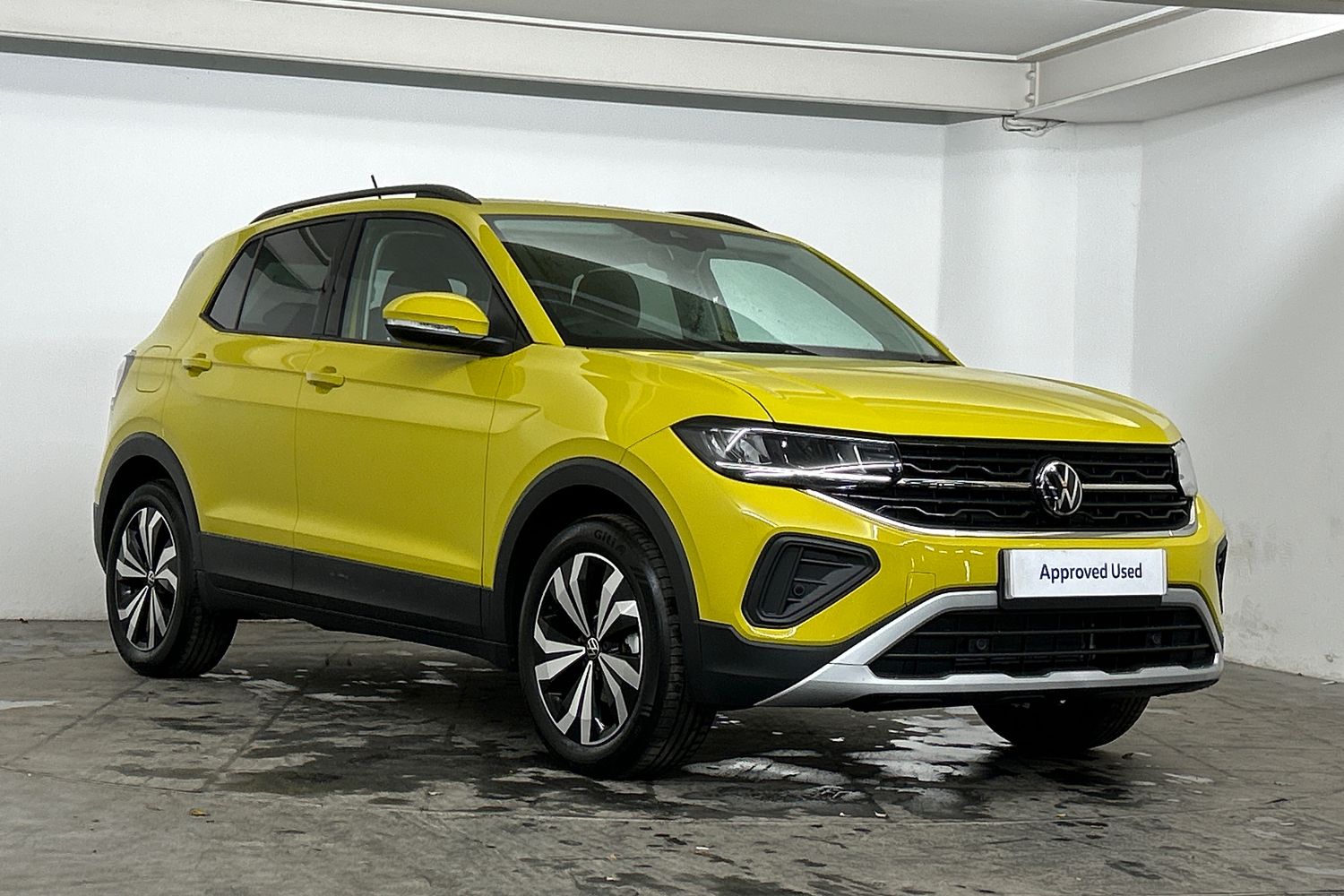 Main listing image - Volkswagen T-Cross