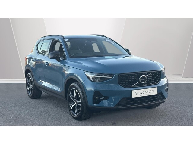 Main listing image - Volvo XC40