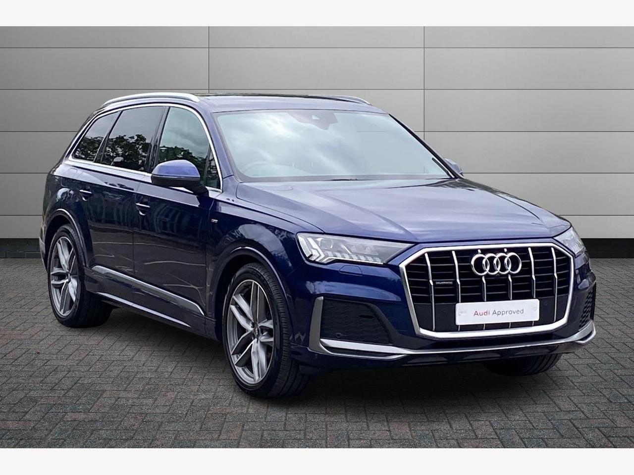 Main listing image - Audi Q7