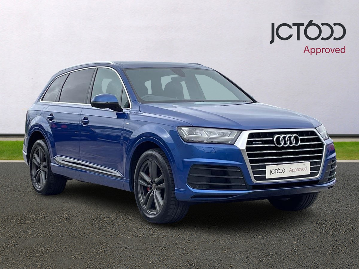 Main listing image - Audi Q7