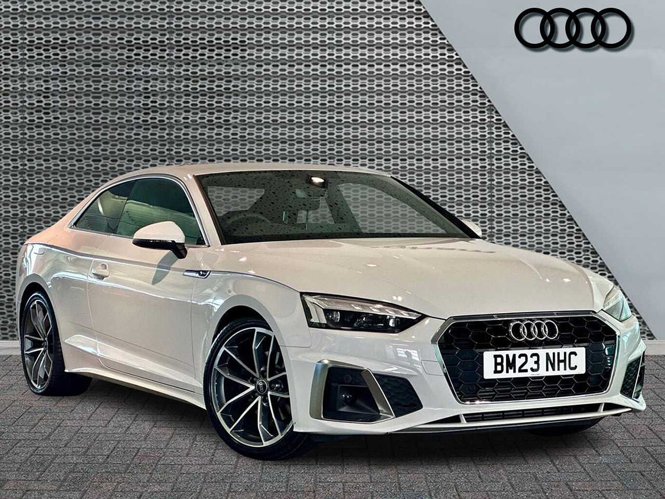 Main listing image - Audi A5