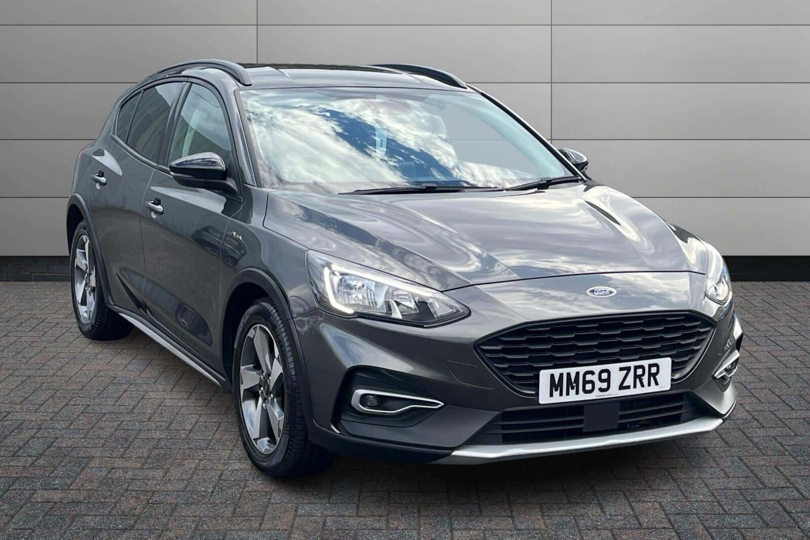 Main listing image - Ford Focus