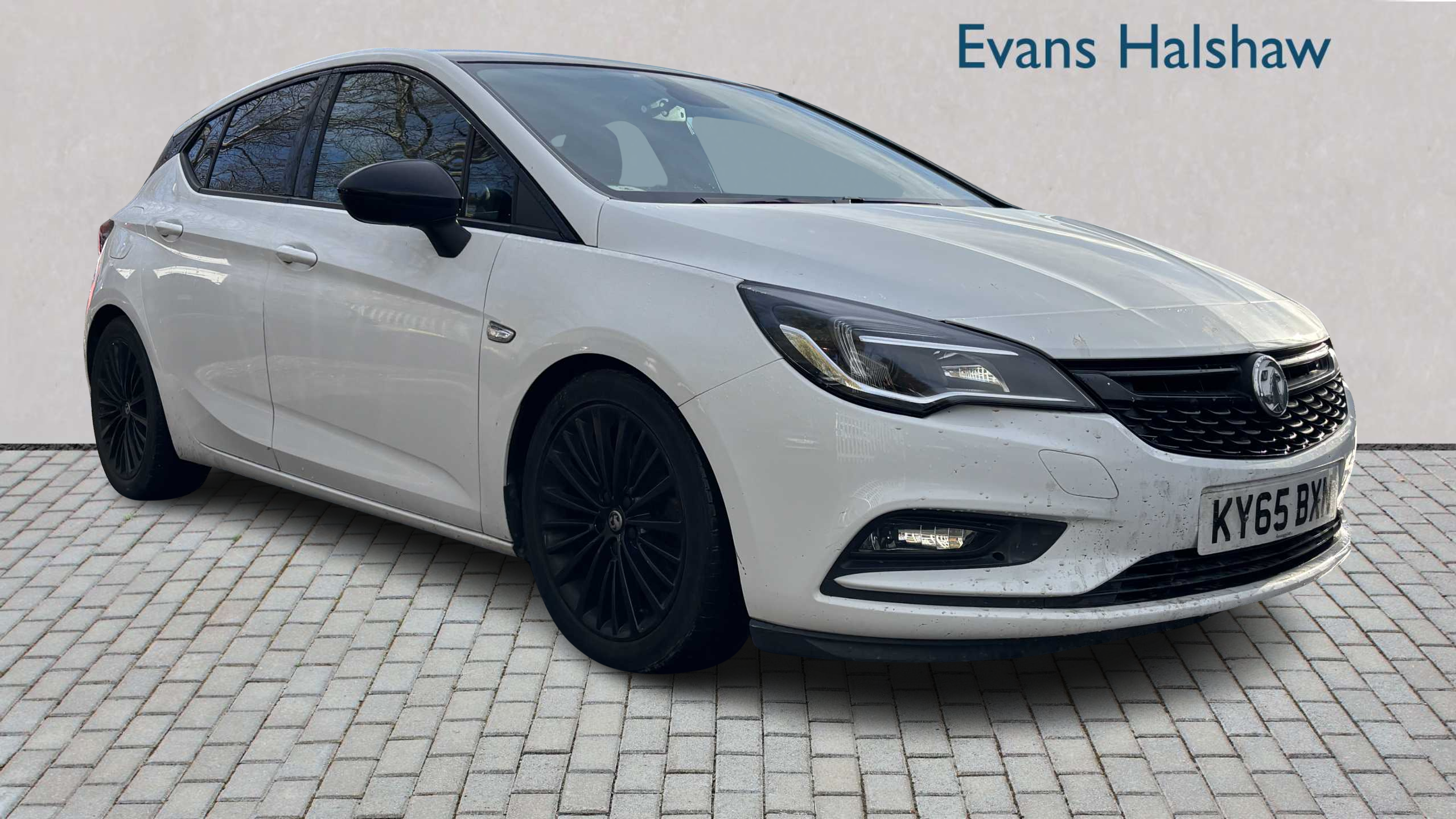 Main listing image - Vauxhall Astra