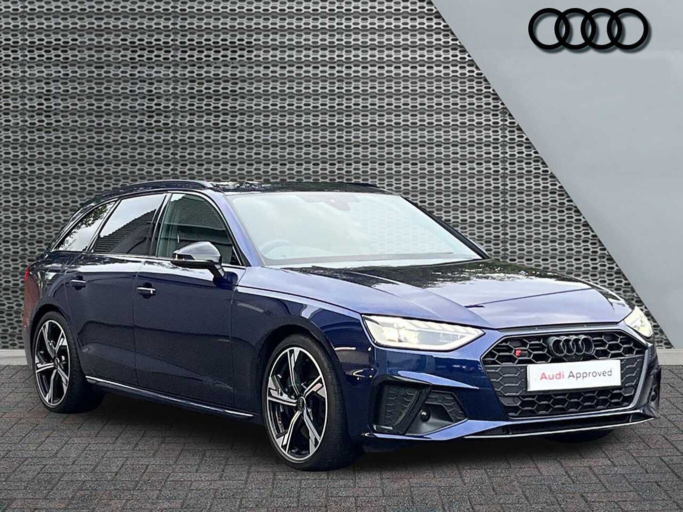 Main listing image - Audi A4