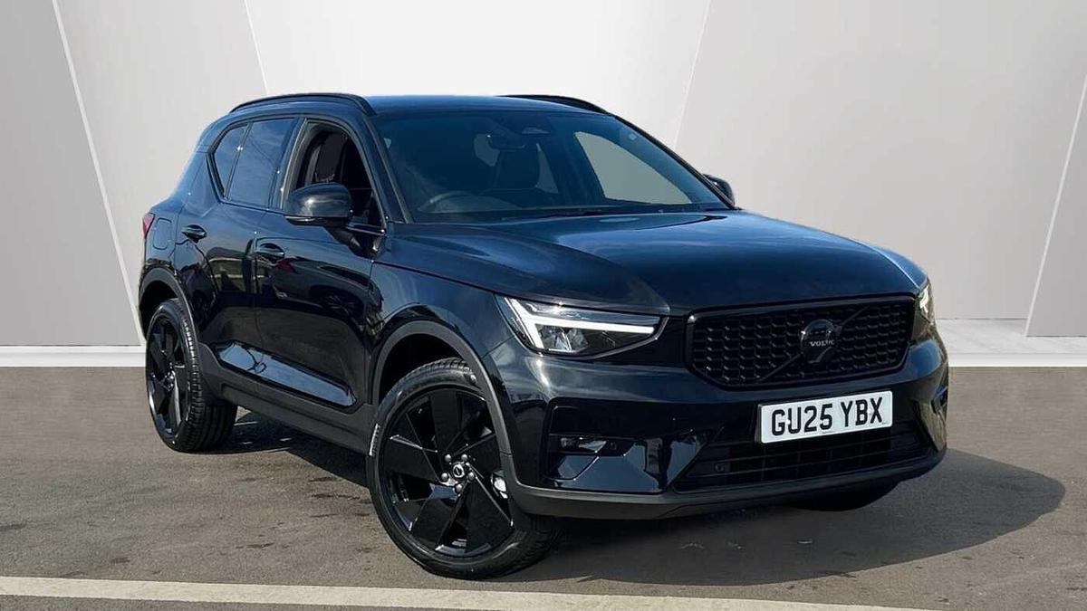 Main listing image - Volvo XC40