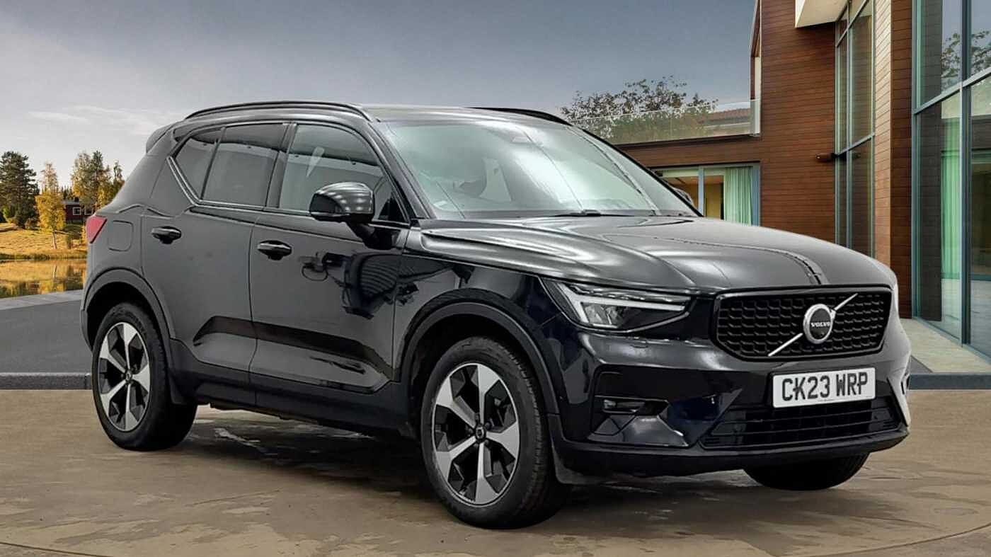 Main listing image - Volvo XC40